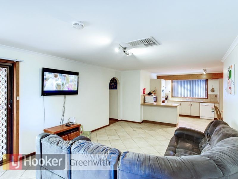 24 Possingham Avenue, Redwood Park SA 5097