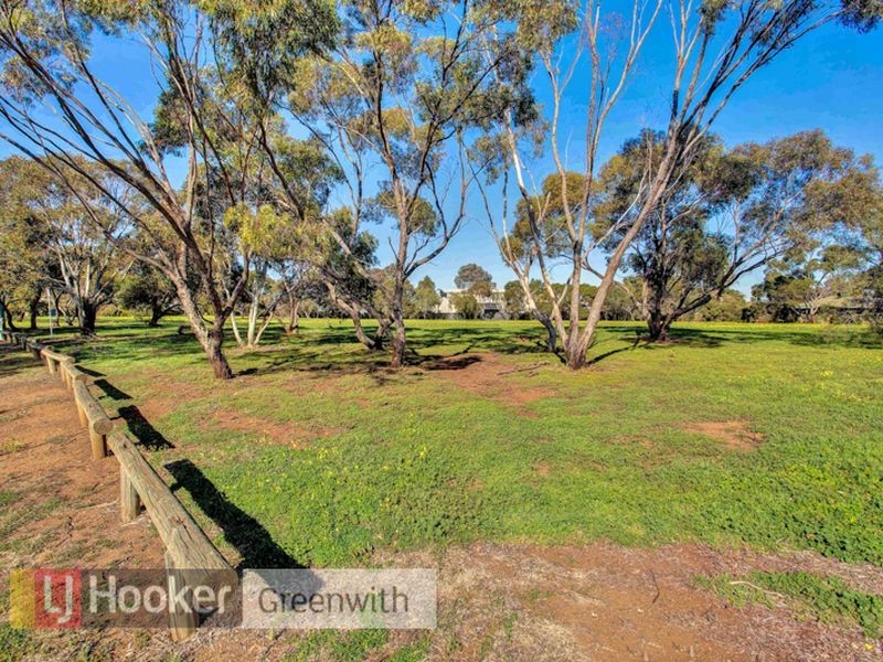 60 Deborah Grove, Para Vista SA 5093