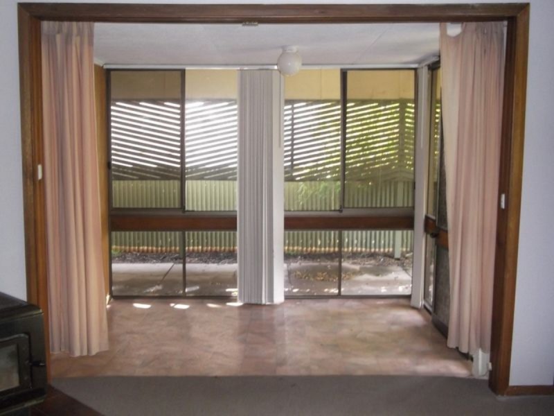 4 Parham Street, Elizabeth Downs SA 5113
