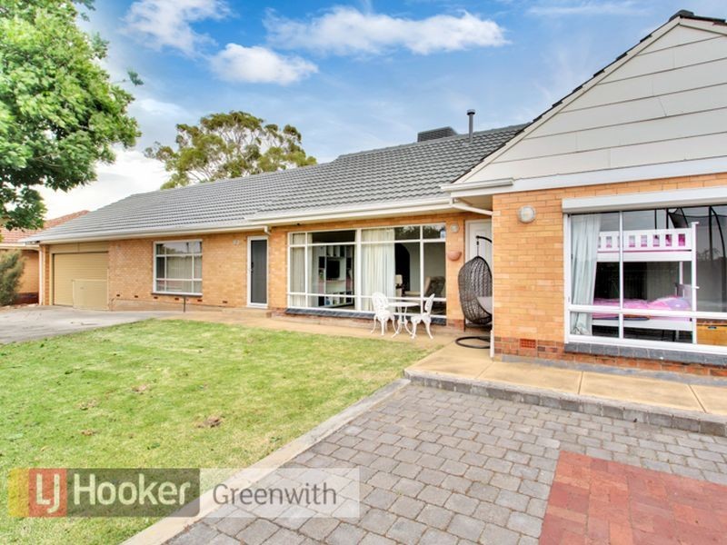 15 Far View Crescent, Ridgehaven SA 5097