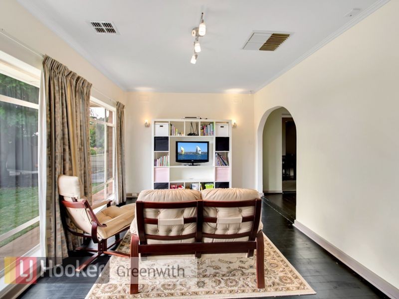 15 Far View Crescent, Ridgehaven SA 5097