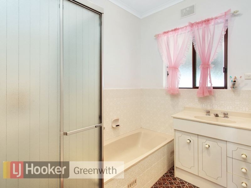 2 Waikerie Avenue, Hope Valley SA 5090