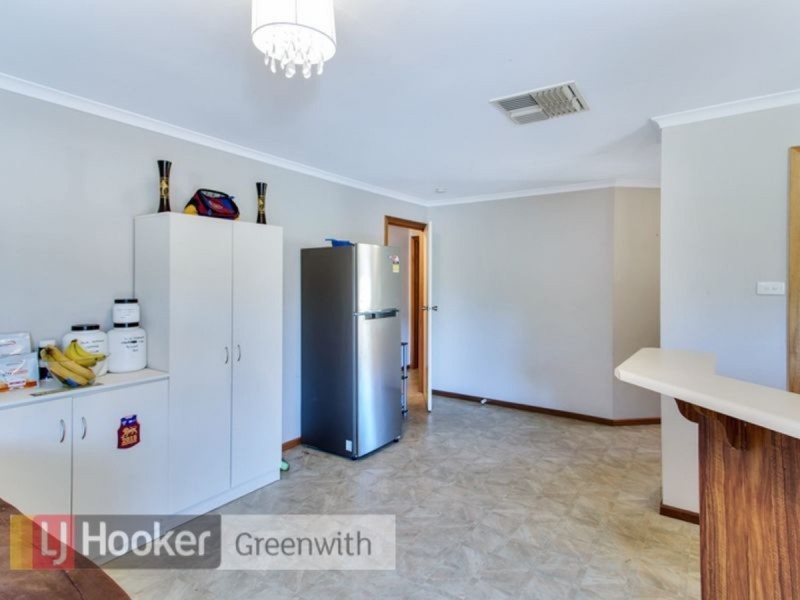 8 Taranaki Court, Greenwith SA 5125