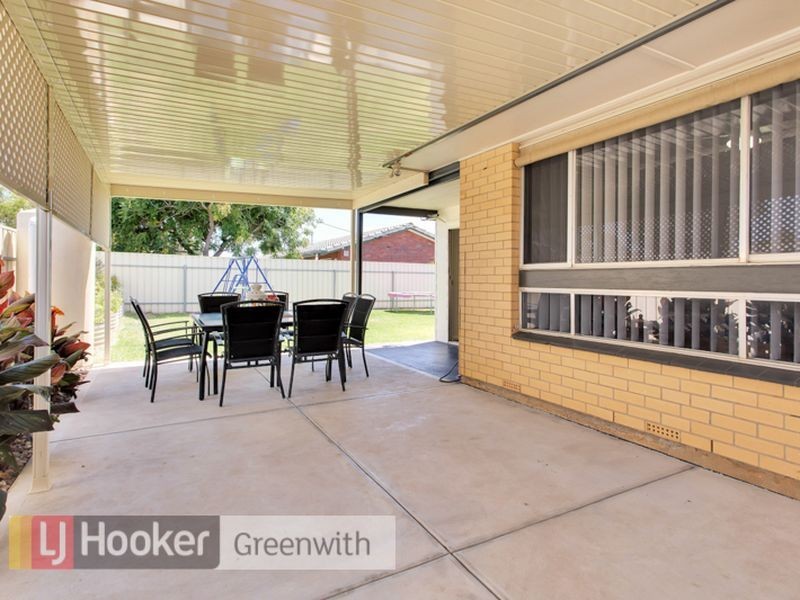 2 Oldham Avenue, Modbury Heights SA 5092