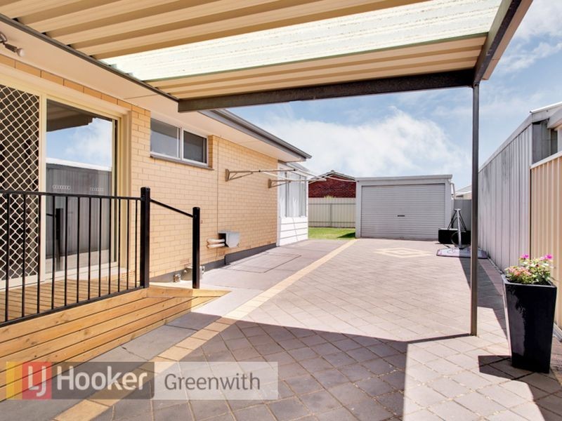 2 Oldham Avenue, Modbury Heights SA 5092
