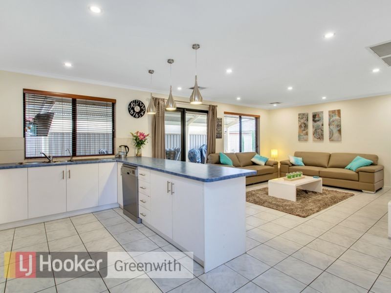 1 Oakwood Street, Parafield Gardens SA 5107