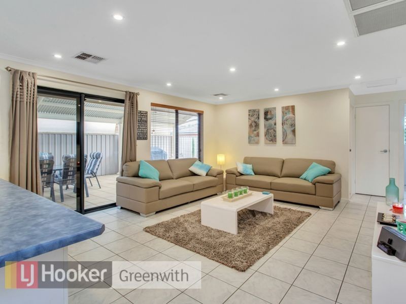 1 Oakwood Street, Parafield Gardens SA 5107