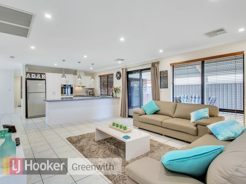 1 Oakwood Street, Parafield Gardens SA 5107