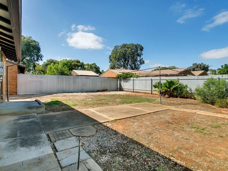2 Karungi Court, Salisbury Downs SA 5108