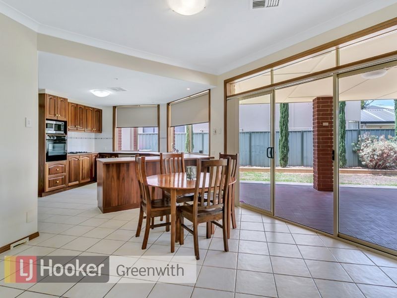 9 Kingfisher Avenue, Mawson Lakes SA 5095
