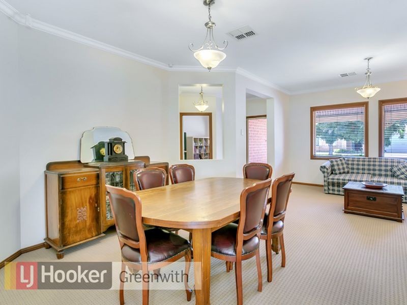 9 Kingfisher Avenue, Mawson Lakes SA 5095