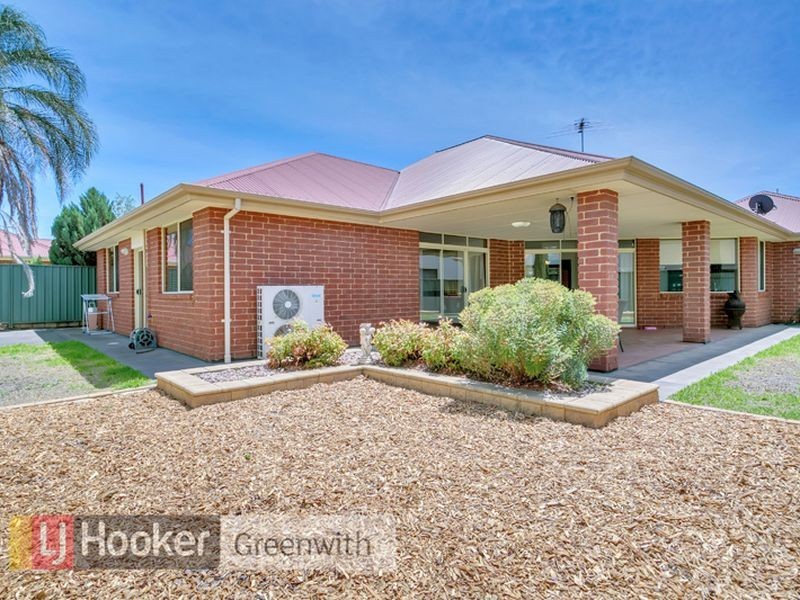 9 Kingfisher Avenue, Mawson Lakes SA 5095