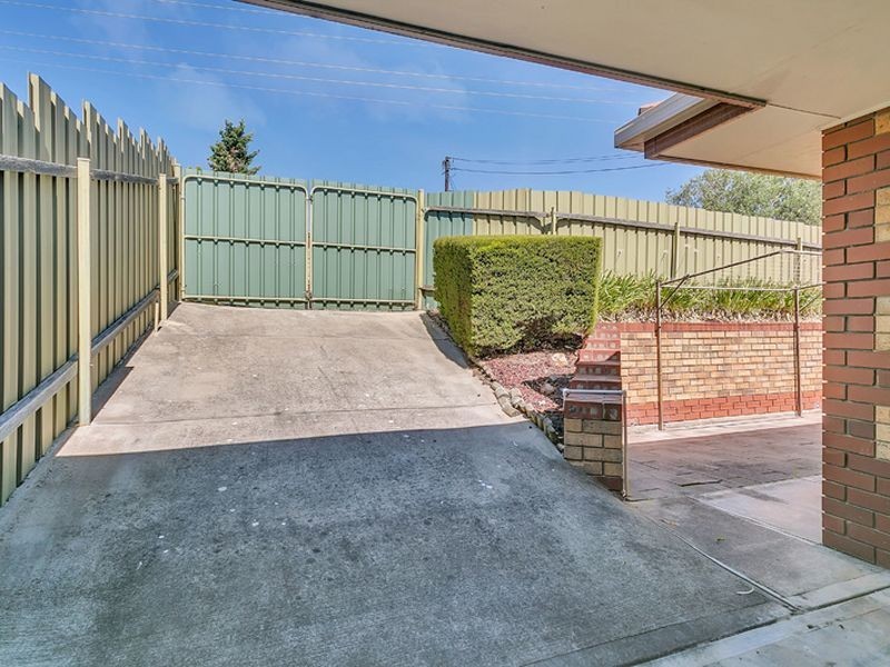 2/20 Whinnen Street, St Agnes SA 5097