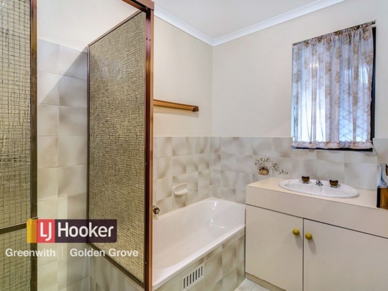 17 Selangor Avenue, Fairview Park SA 5126