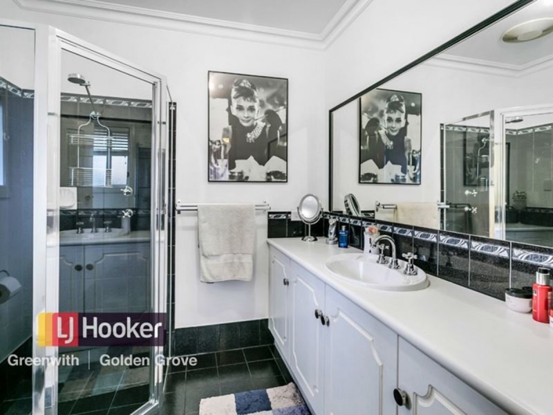 17 Austerlitz Court, Greenwith SA 5125