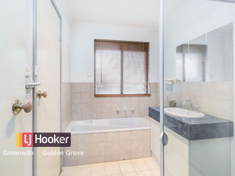 18 Padilla Street, Paralowie SA 5108