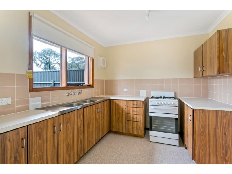 6 Amsterdam Crescent, Salisbury Downs SA 5108