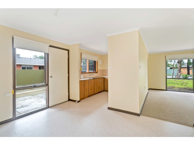 6 Amsterdam Crescent, Salisbury Downs SA 5108