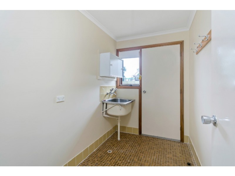 6 Amsterdam Crescent, Salisbury Downs SA 5108