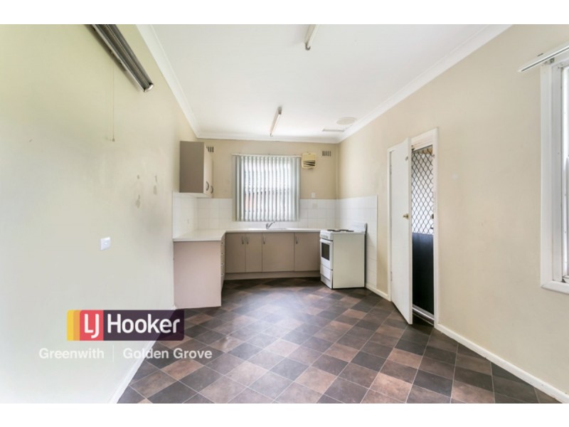 33 Campbell Road, Elizabeth Downs SA 5113