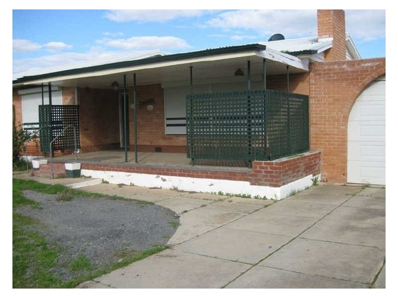 12 Campbell Road, Elizabeth Downs SA 5113