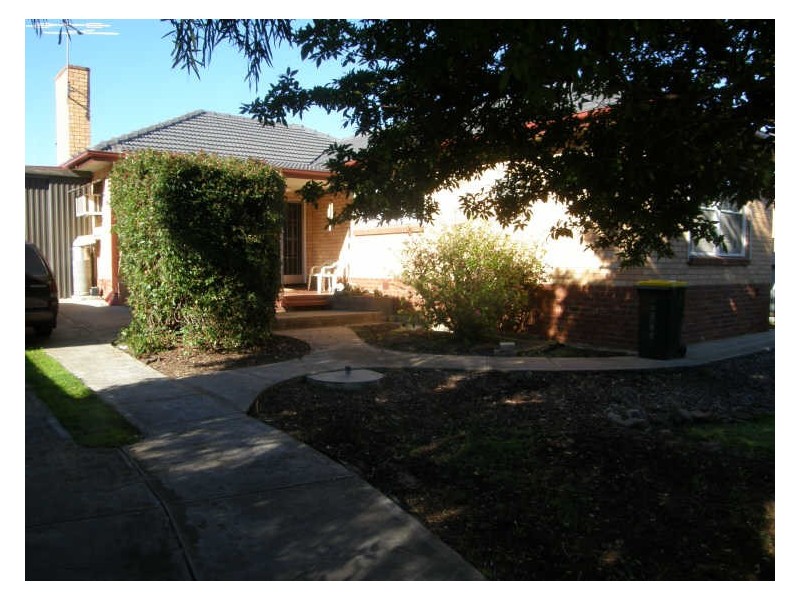32 Midway Road, Elizabeth East SA 5112