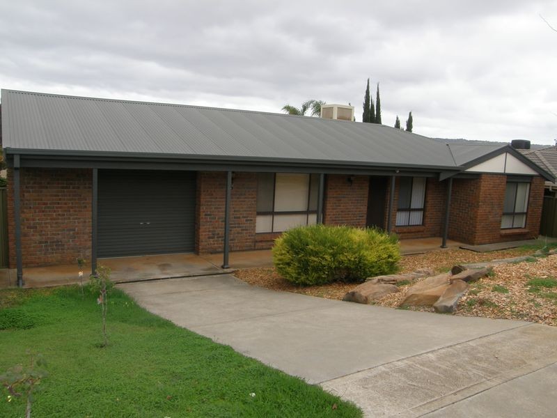 8 Taranaki Court, Greenwith SA 5125