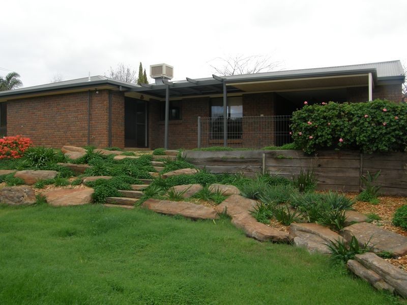 8 Taranaki Court, Greenwith SA 5125