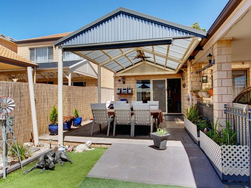 2 Lakeside Court, Greenwith SA 5125