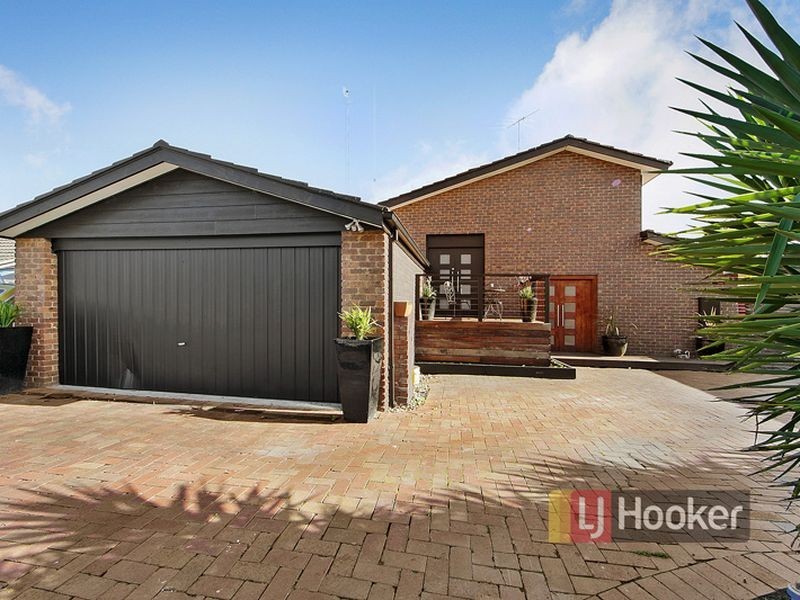 35 George Knox Drive, Rowville VIC 3178