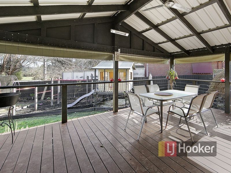 35 George Knox Drive, Rowville VIC 3178