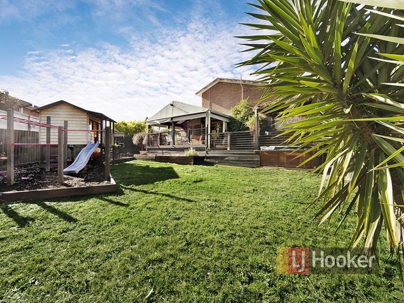 35 George Knox Drive, Rowville VIC 3178