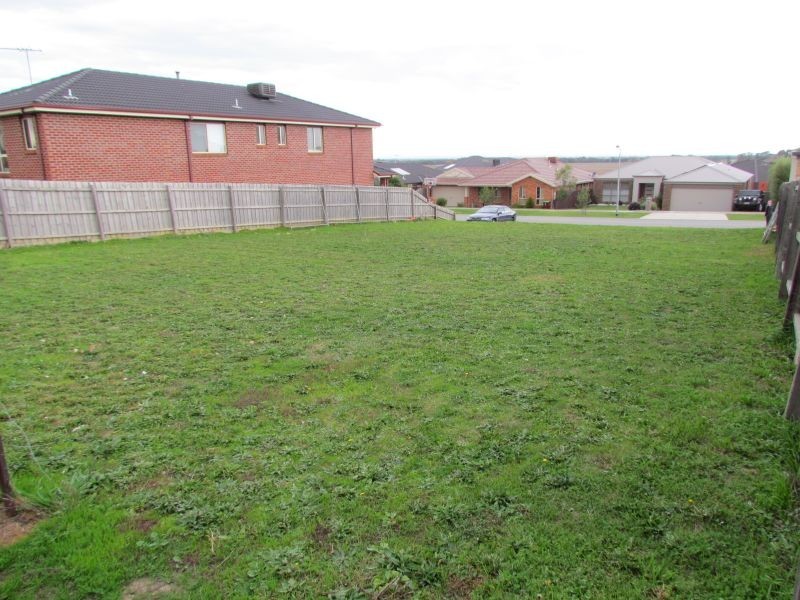 16 Daventry Court, Berwick VIC 3806