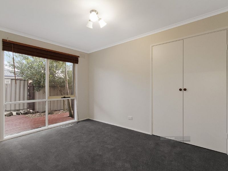 1/3 Fourth Avenue, Rowville VIC 3178