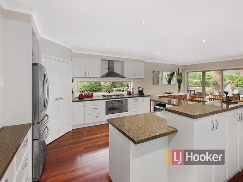 22 Palm Court, Lysterfield VIC 3156