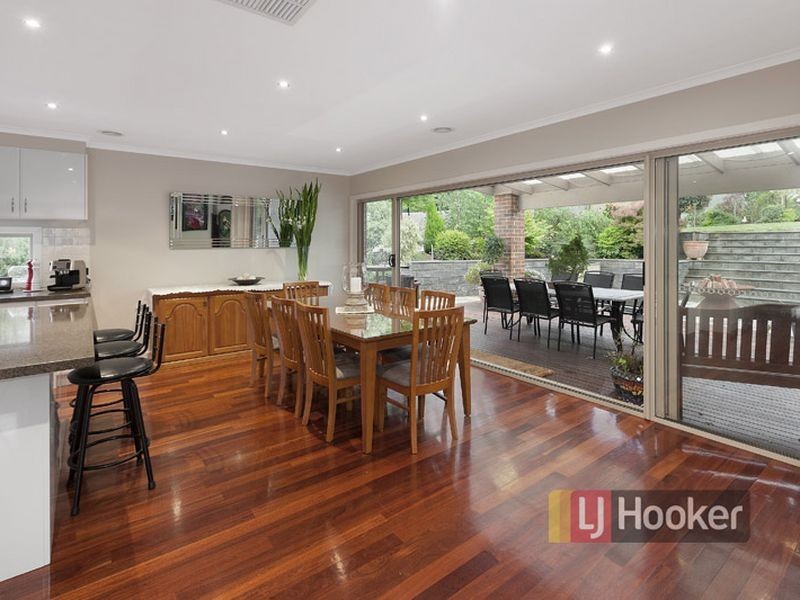 22 Palm Court, Lysterfield VIC 3156