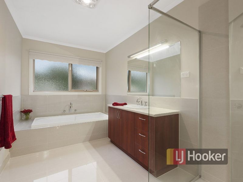 22 Palm Court, Lysterfield VIC 3156