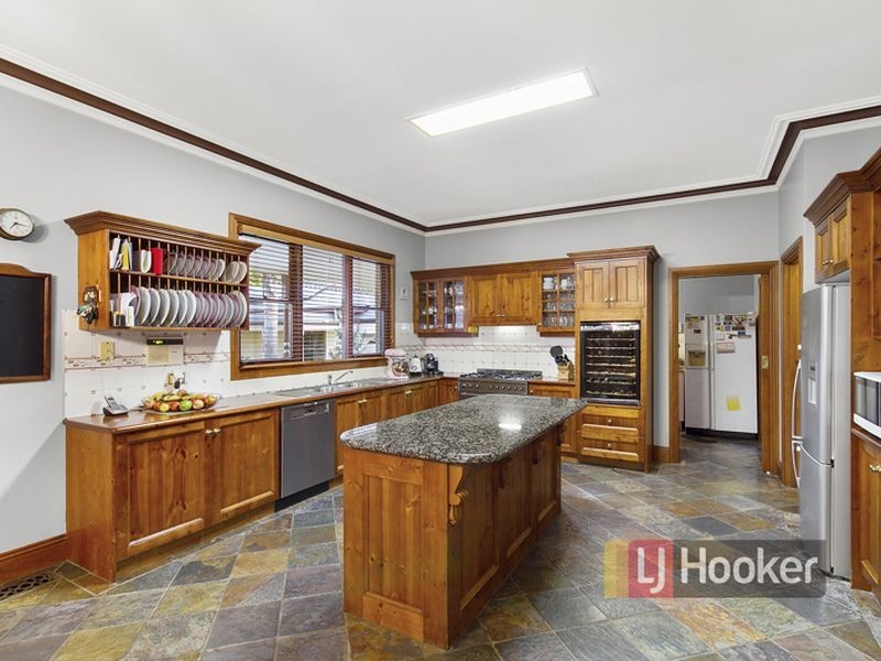 21 Major Crescent, Lysterfield VIC 3156