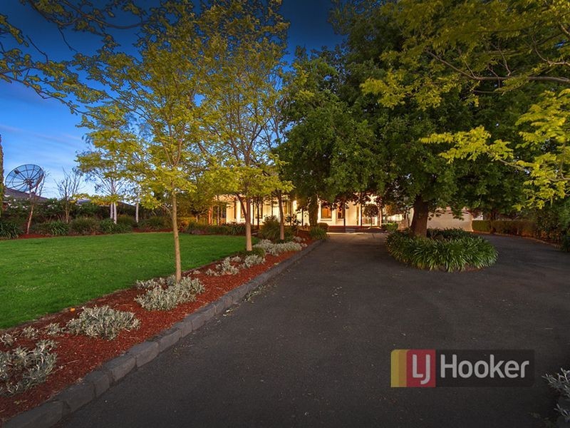 21 Major Crescent, Lysterfield VIC 3156