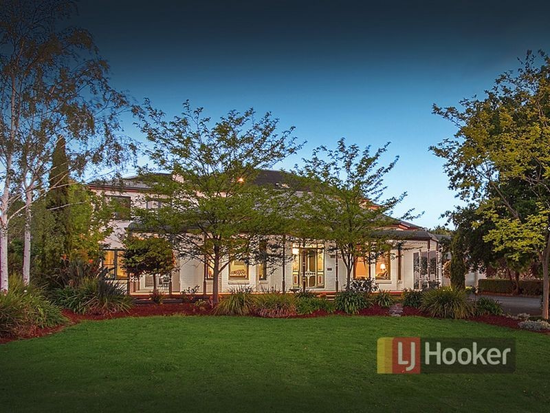 21 Major Crescent, Lysterfield VIC 3156