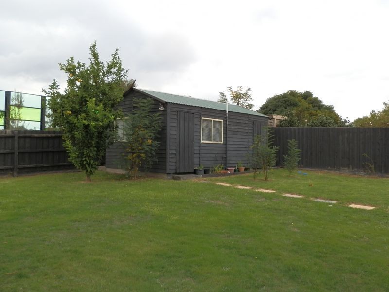 56 Fernbank Crescent, Mulgrave VIC 3170