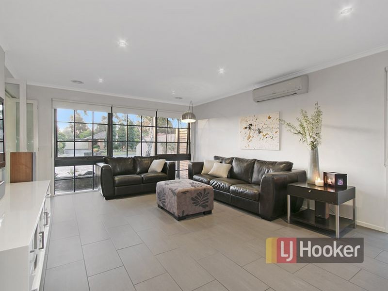 16 Everglades Court, Rowville VIC 3178