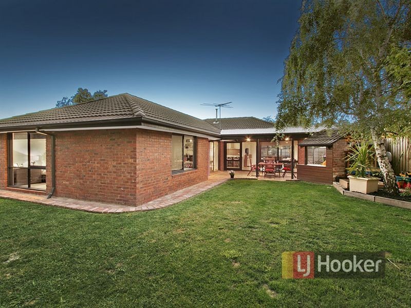 16 Everglades Court, Rowville VIC 3178
