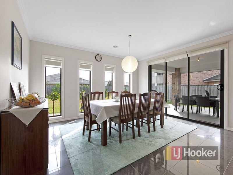 20 Viewmount Place, Sandhurst VIC 3977