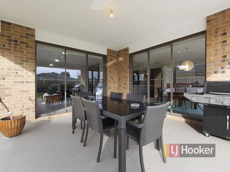 20 Viewmount Place, Sandhurst VIC 3977