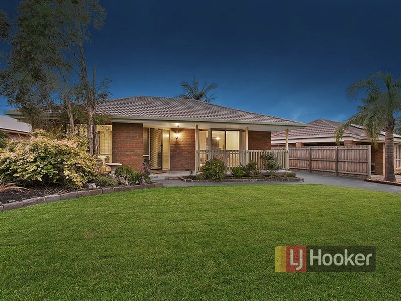 10 Lambourne Avenue, Rowville VIC 3178