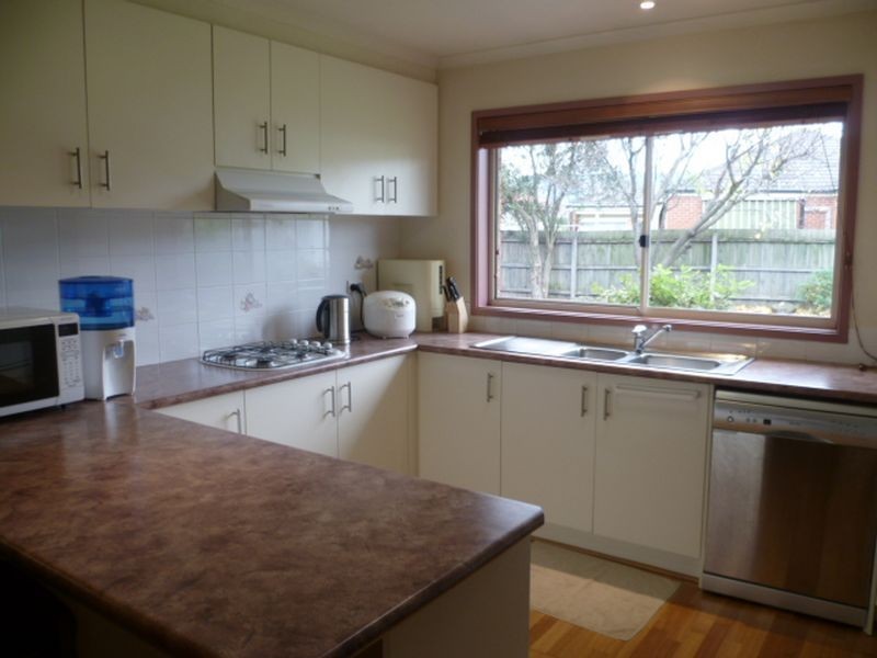 6 Kilcunda Drive, Rowville VIC 3178