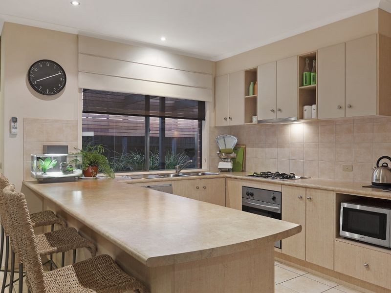 9 Highgate Way, Rowville VIC 3178