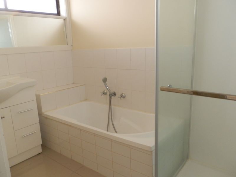 41 Lakeview Avenue, Rowville VIC 3178