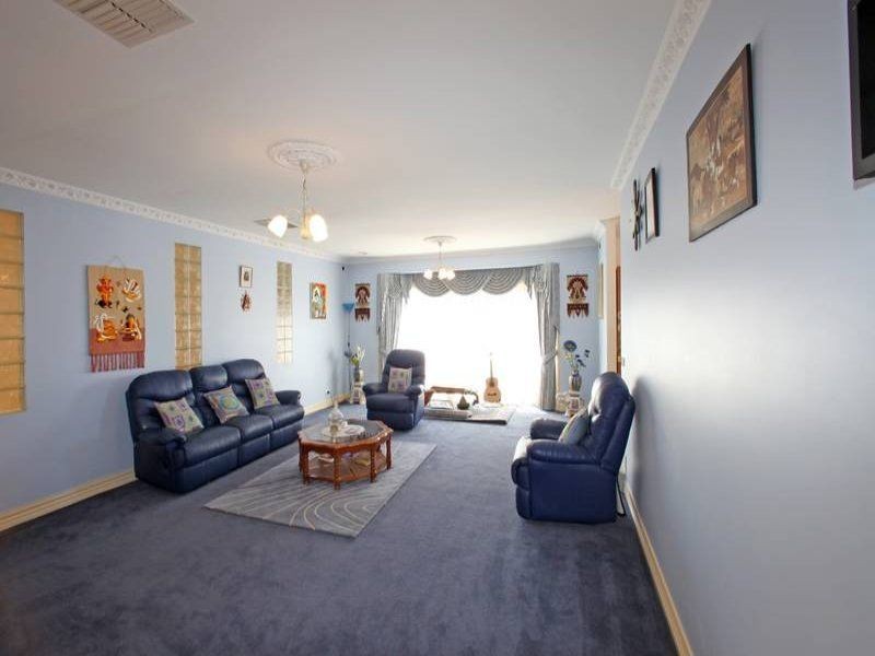 6 Zala Court, Rowville VIC 3178